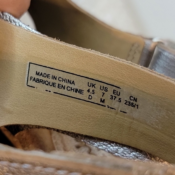 Clarks Artisan Womens Wedge - Picture 8 of 13